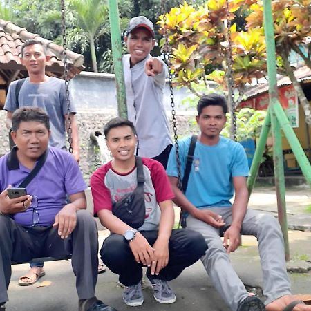 Ariata Arya Hostel Kuta  Екстер'єр фото