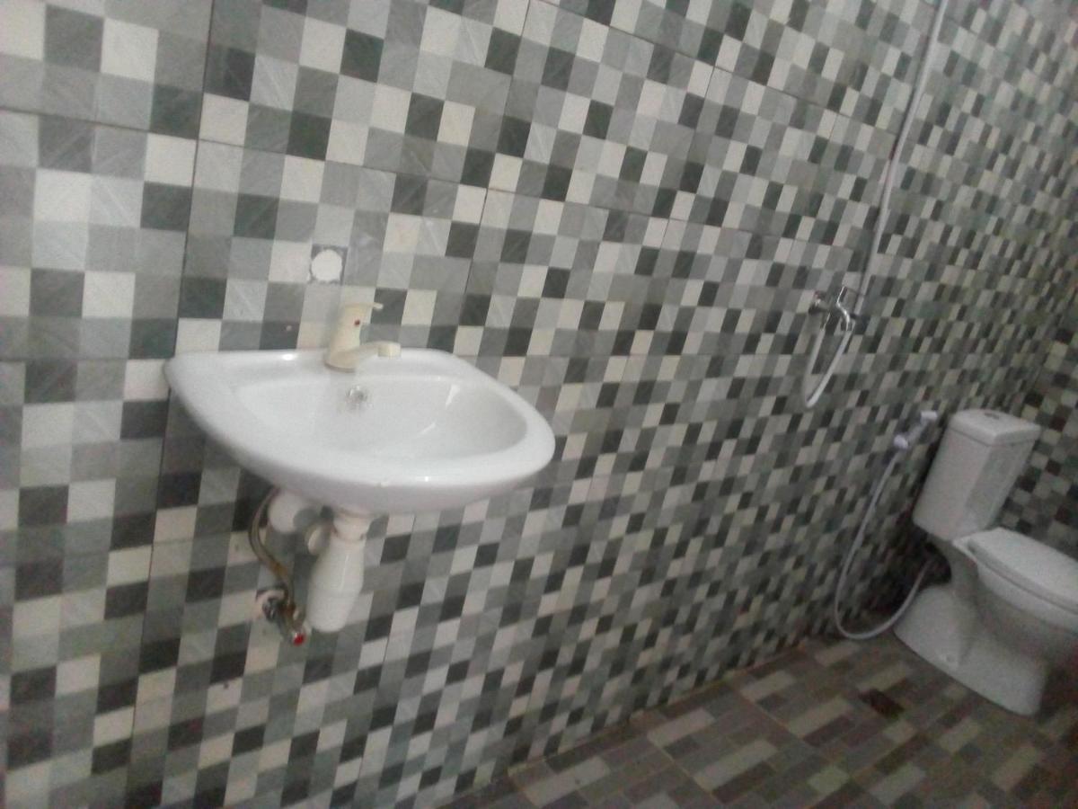 Ariata Arya Hostel Kuta  Екстер'єр фото