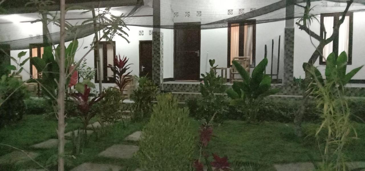 Ariata Arya Hostel Kuta  Екстер'єр фото